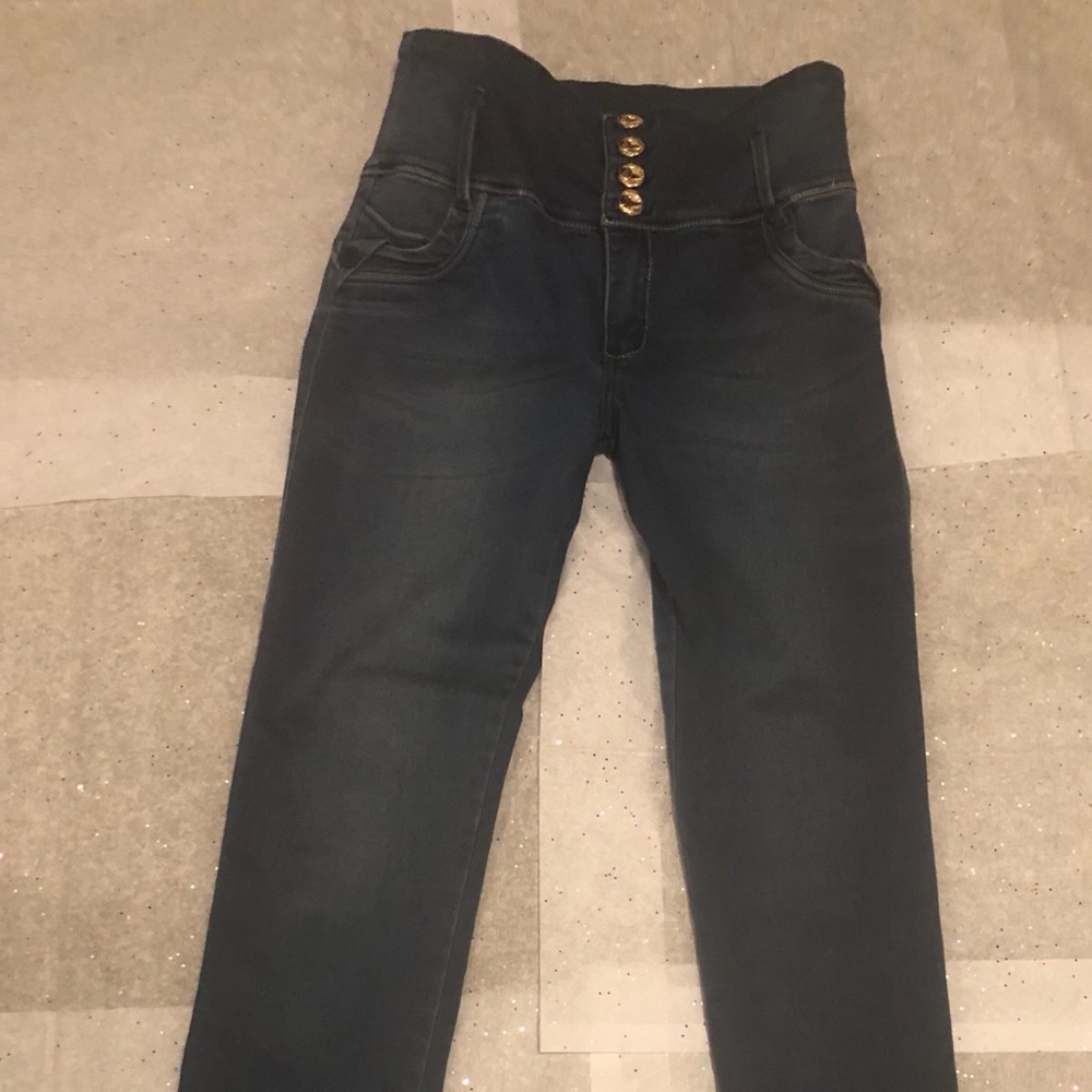 NWOT Divina Colombian Jeans 👖